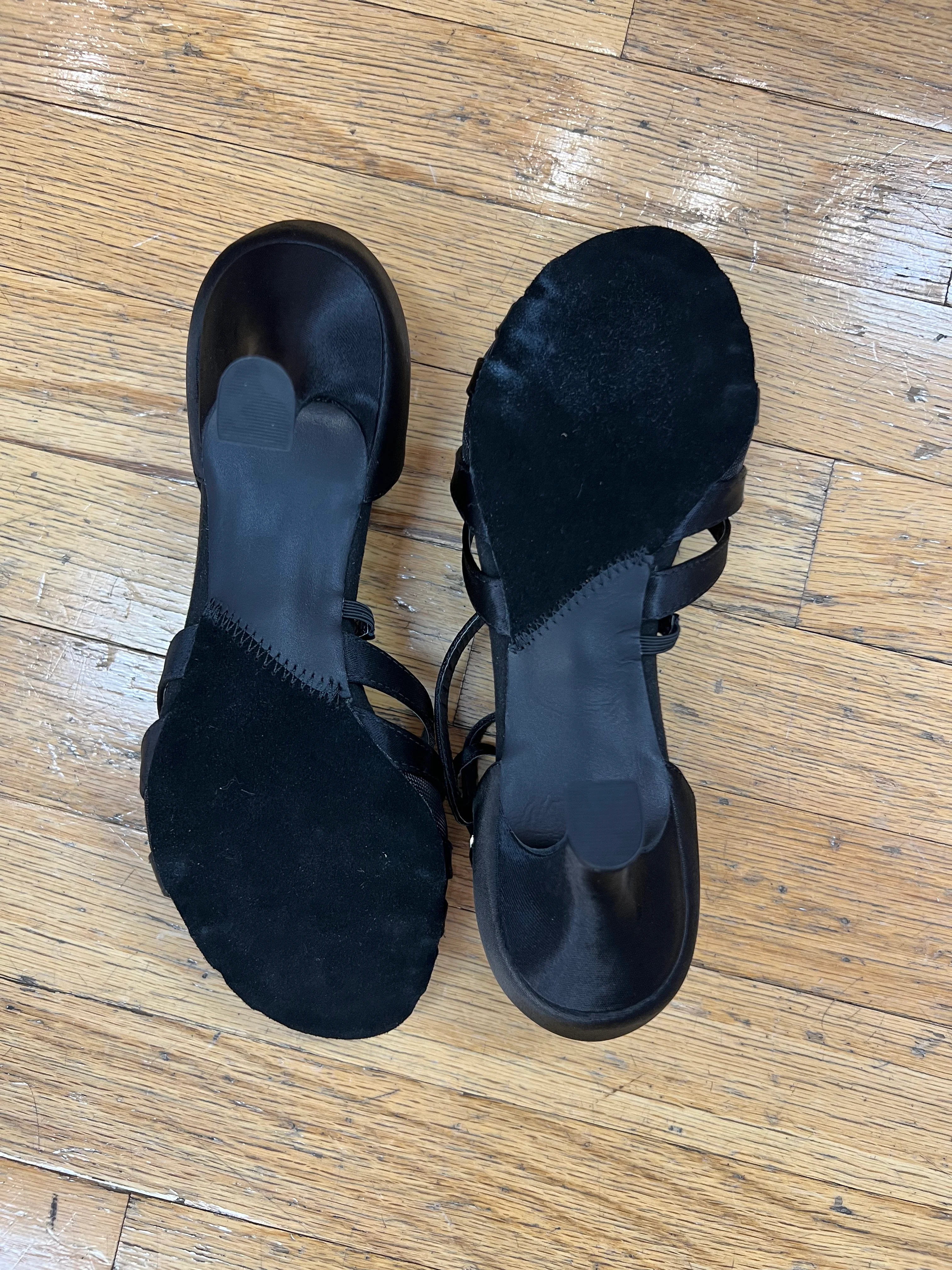 Capezio Ballroom Shoe (BR 441R) 2" Heel - Image 4